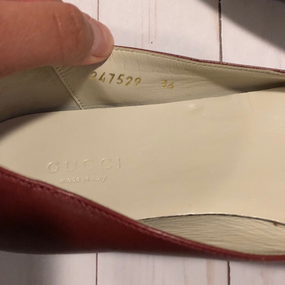 Red Gucci Flats - Picture 5 of 7